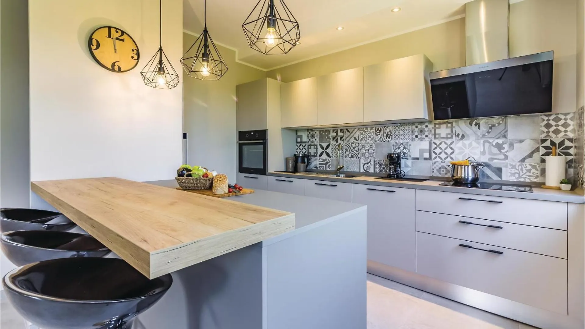 Beautiful Apartment In Galizana With Kitchen
