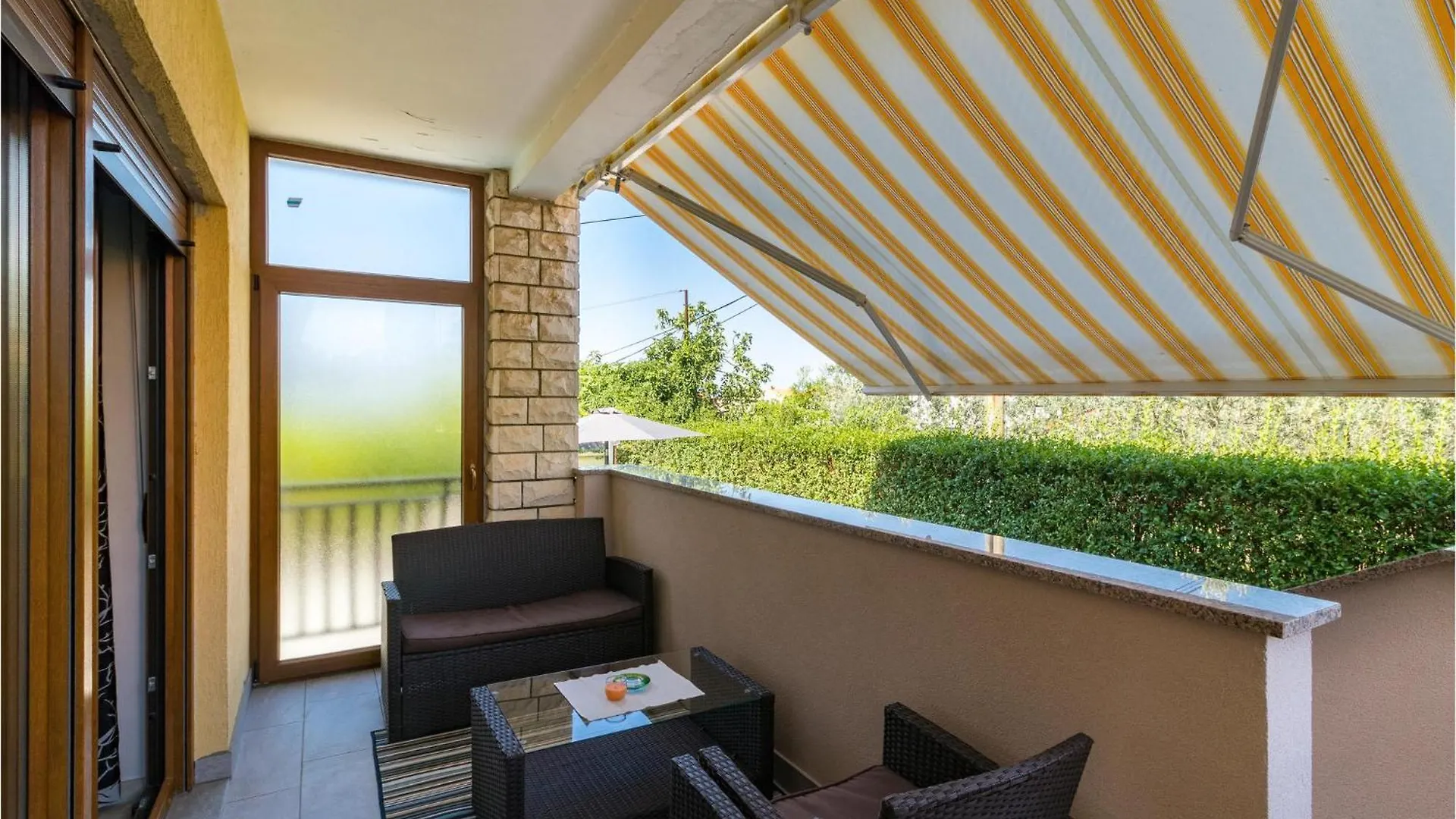Beautiful Apartment In Galizana With Kitchen 0*,